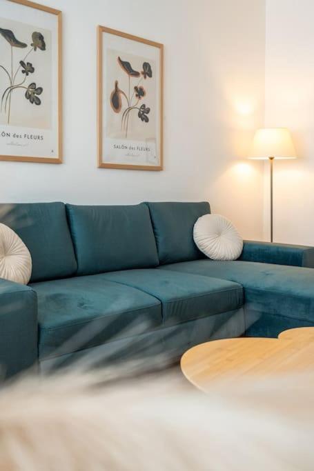 Modern And Calm 2bdrm In Centre Апартамент София